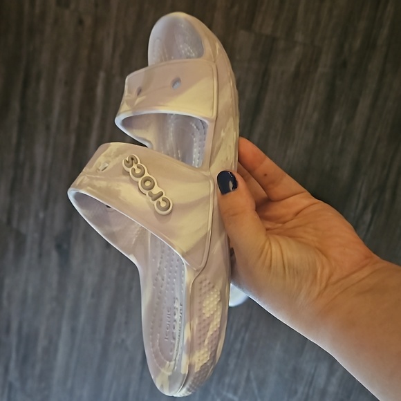 Crocs Unisex-Adult Classic Two-Strap Slide Sandals - Picture 2 of 5